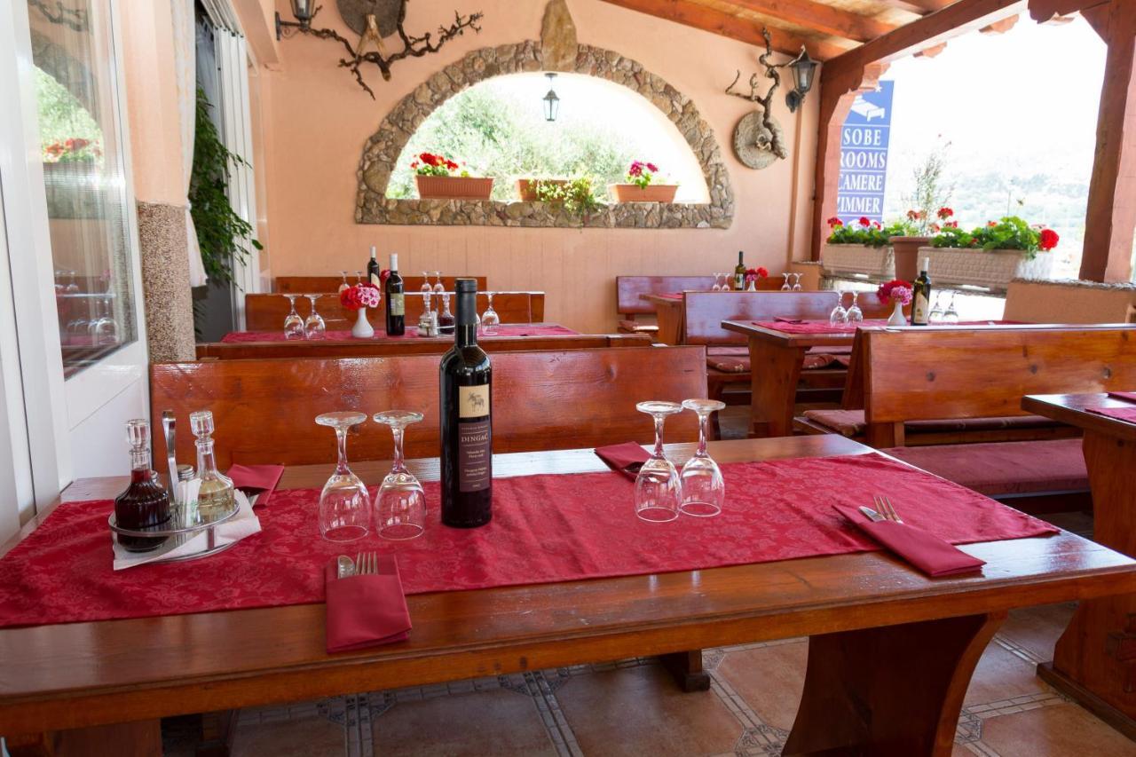 Bed And Breakfast Taverna Miskovic พาก ภายนอก รูปภาพ
